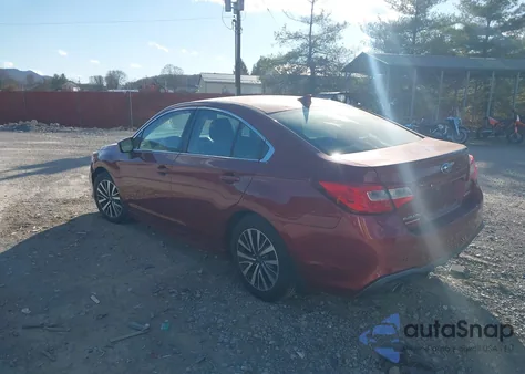 2018 Subaru Legacy 2.5I Premium из США, поврежденный, VIN 4S3BNAC67J3027115